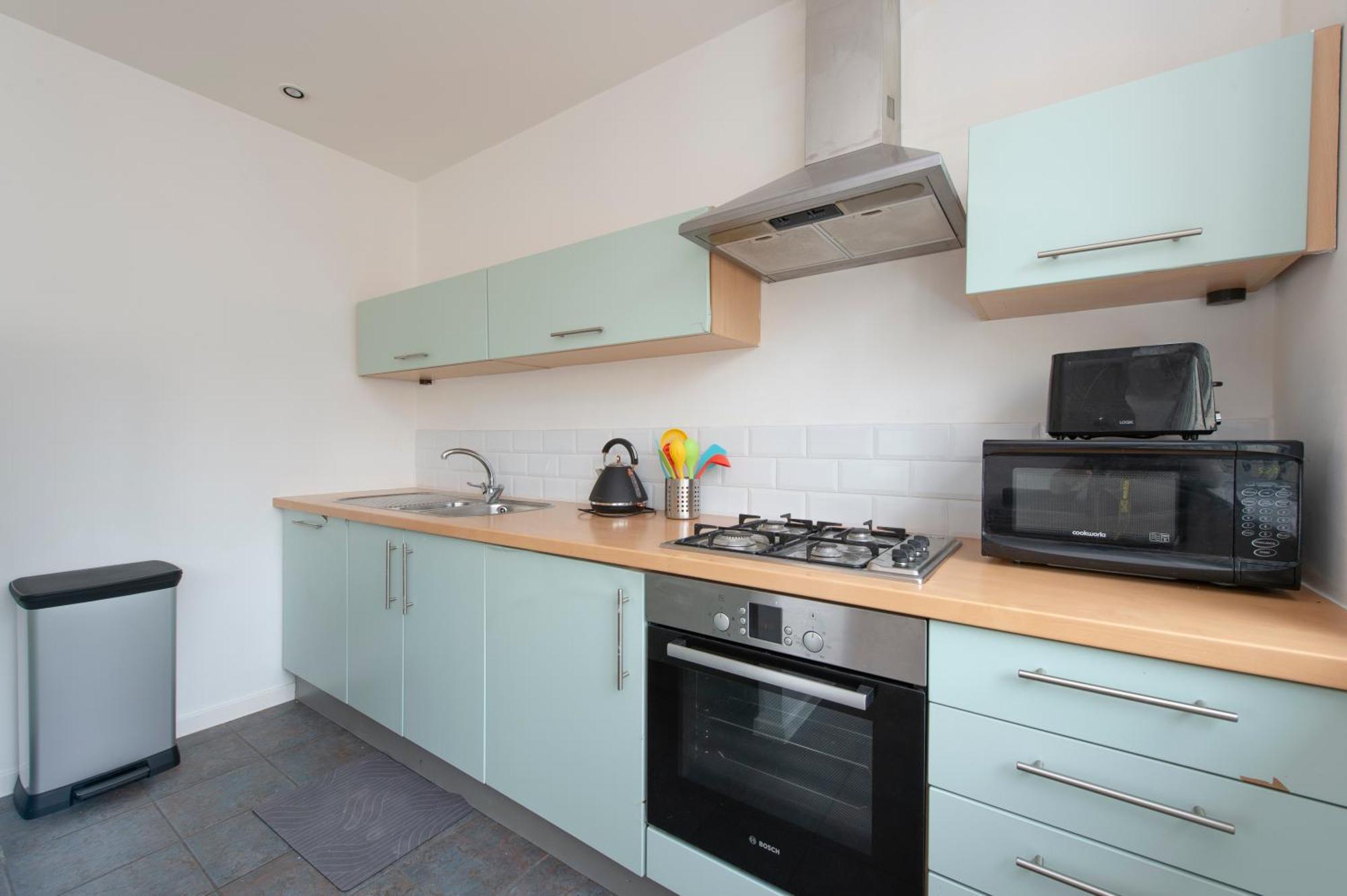 Modern Luxury By Bow Road Station Апартаменты *