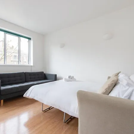 Modern Luxury Apartment By Bow Road Station Лондон Экстерьер фото